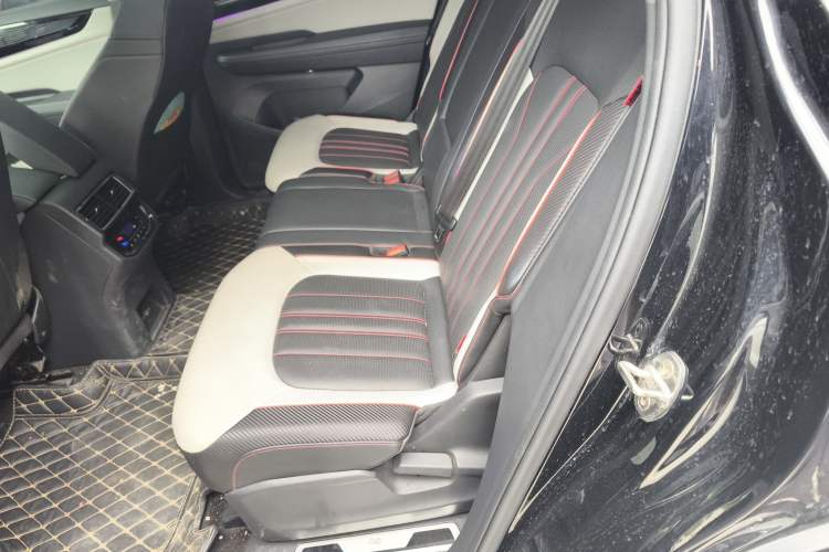 Used Volkswagen Teramont X 2023 Revised 380TSI Four-Wheel Drive Prestige Luxury Edition Left Rear Seat