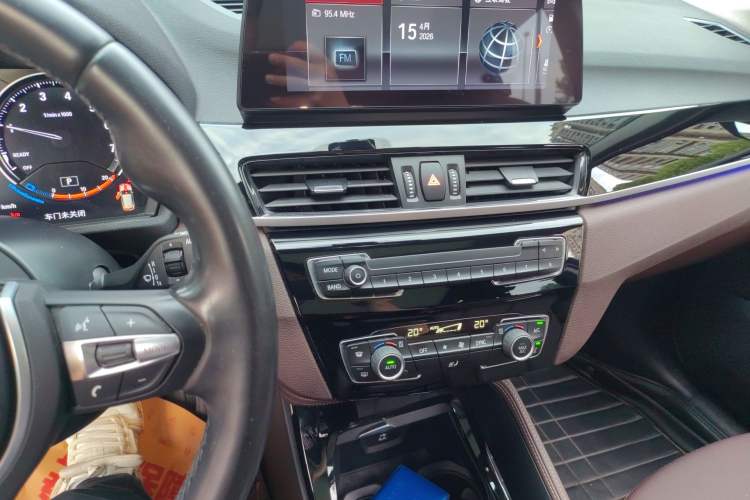 Used BMW X1 2022 sDrive20Li Luxury Model Audio And AC Panel