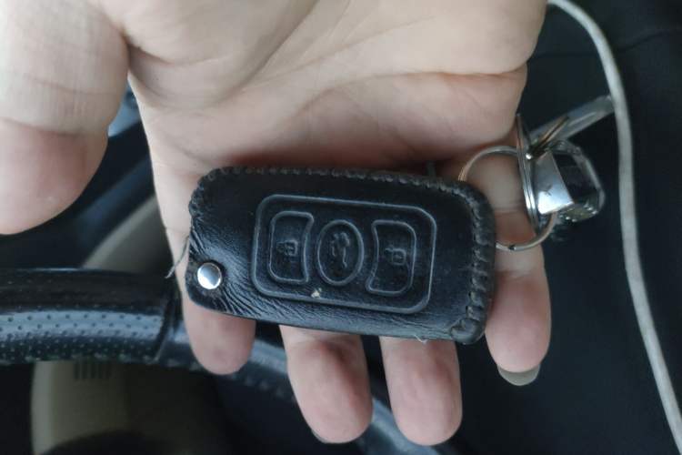 Used Haval H6 2013 Upgraded Model 2.4L Automatic Two-Wheel Drive Elite Version