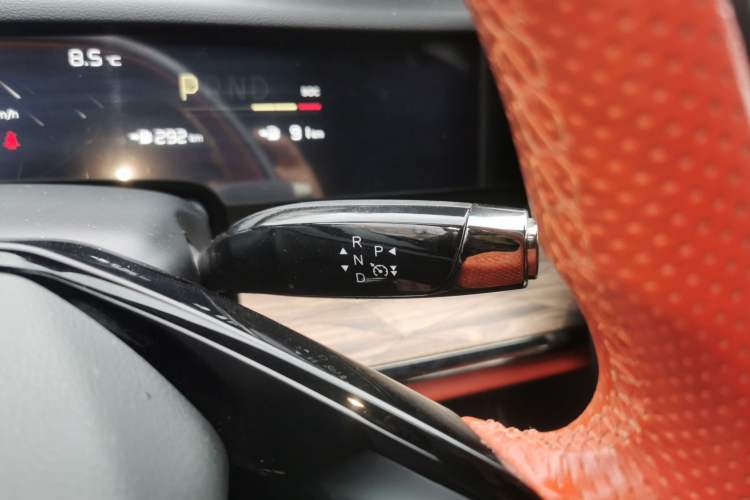 Used NETA S 2024 Extended-Range 1060 Edition Gear Lever