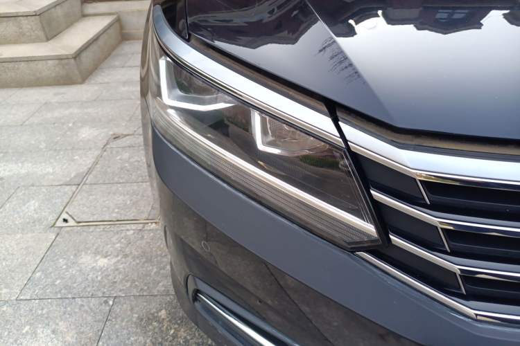 Used Volkswagen Passat 2017 330TSI DSG Luxury Edition
