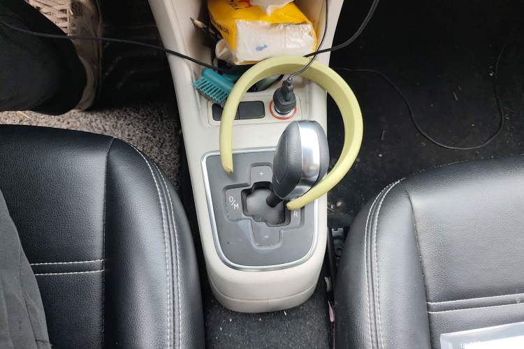 Used Volkswagen up! 2015 1.0L move up! Gear Lever