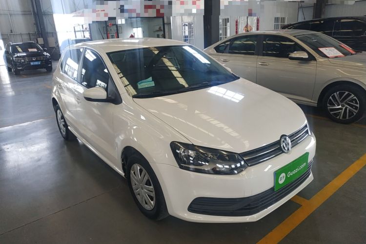 Used Volkswagen Polo 2016 1.4L Manual Fashion Model Front Right 45 Deg