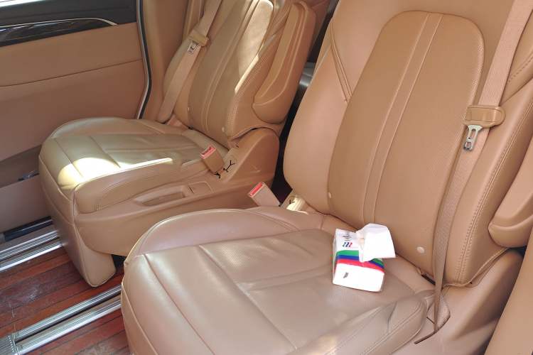 Used Buick GL8 2018 ES 28T Flagship Model China VI Standard