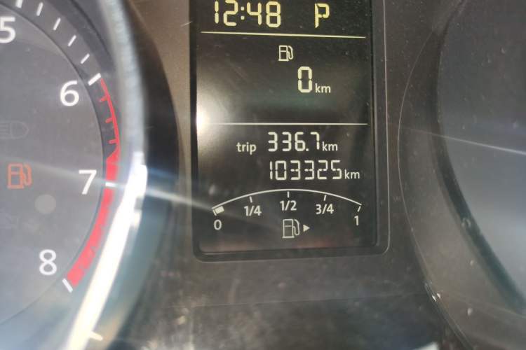 Used Volkswagen Sagitar 2017 1.6L Automatic Comfort Model Odometer Close Up