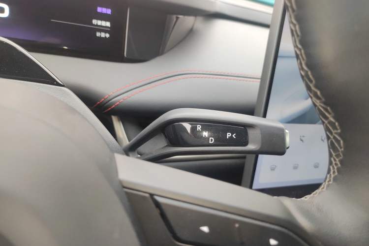 Used Xiaomi Auto SU7 2024 Four-Wheel Drive Ultra-Long Range Advanced Intelligent Driving Max Edition