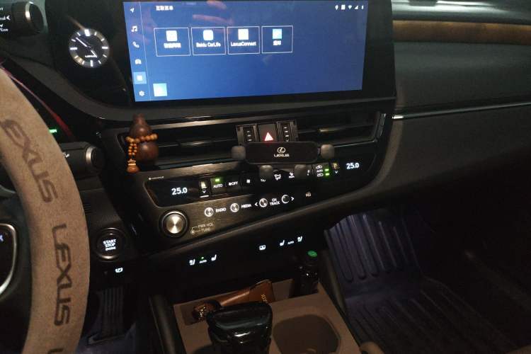 Used Lexus ES 2022 200 Luxury Edition
