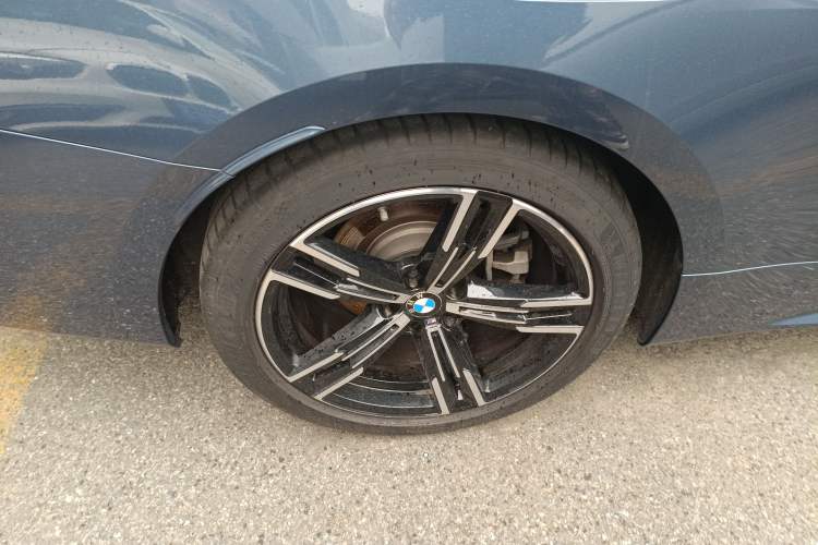 Used BMW 4 Series 2022 425i Convertible M Sport Package Exterior 5