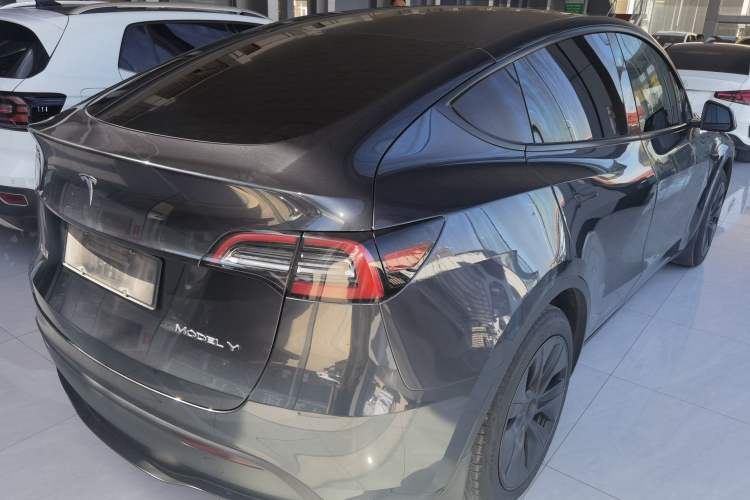 Used Tesla Model Y 2024 Rear-Wheel-Drive Version
