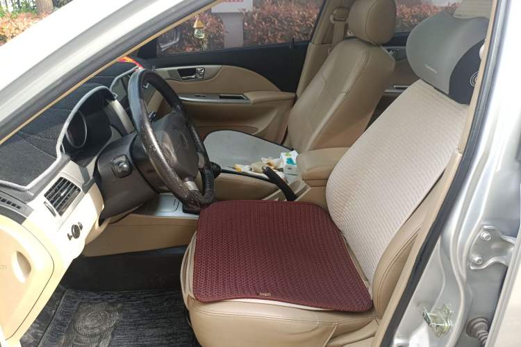 Used Buick Excelle 2011 1.6 LX-MT Left Front Seat