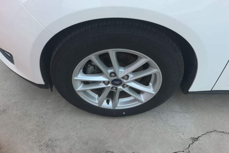 Used Ford Focus 2018 Sedan Classic 1.6L Automatic Trendy SmartDrive Edition