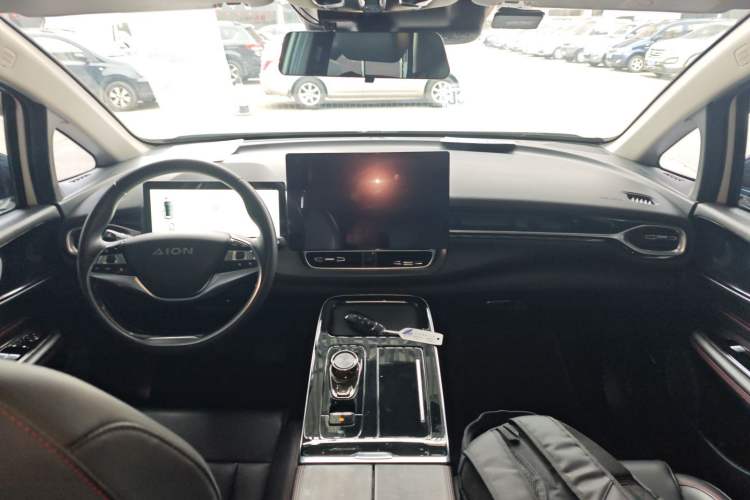 Used AION V 2021 Plus 70 Smart Technology Edition Lithium Iron Phosphate