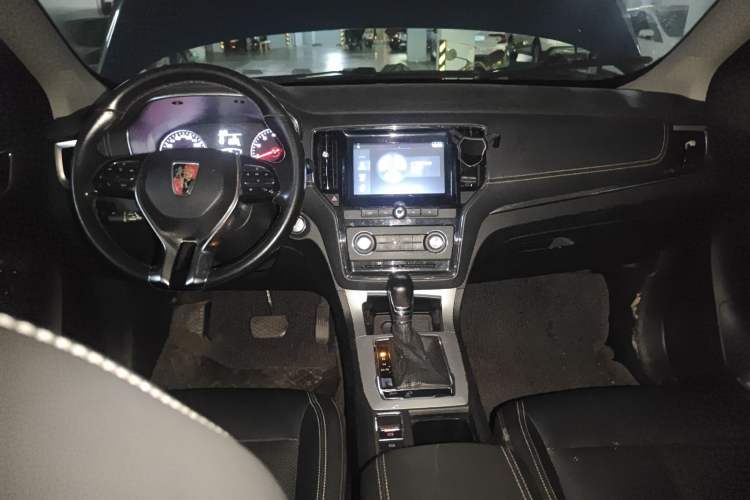 Used Roewe RX5 2016 20T Two-Wheel Drive Automatic Flagship Edition
