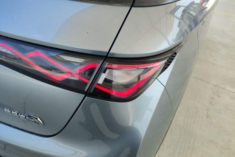 Used BYD Dolphin 2021 405 km Fashion Edition Exterior 3