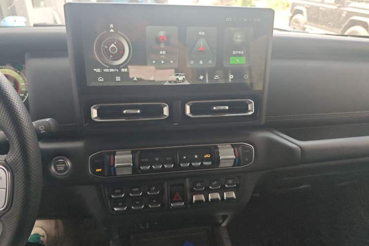 Used 212 T01 2025 2.0T Changfeng
