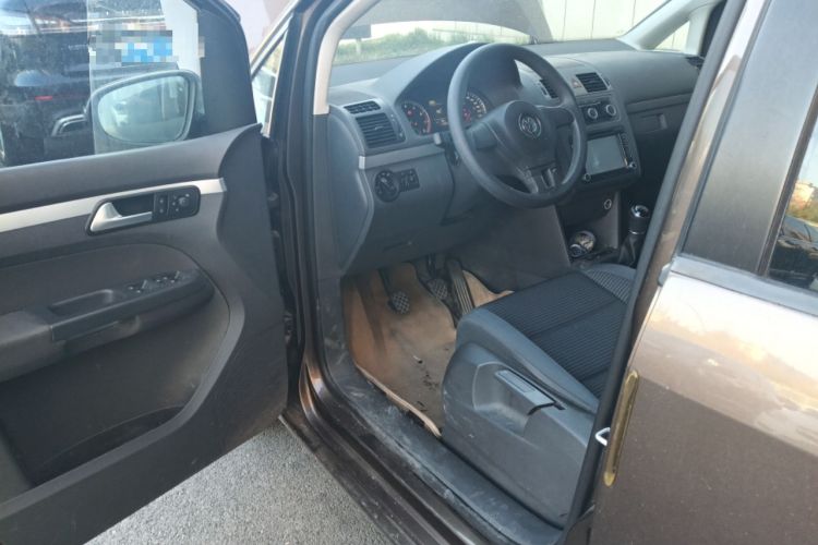 Used Volkswagen Touran 2013 1.4T Manual Fashion Edition 5 Seats Driver Seat