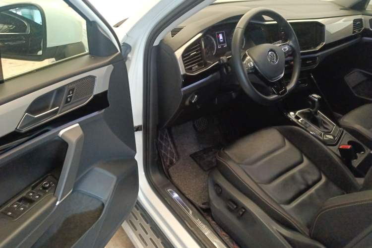 Used Volkswagen Tayron 2020 330TSI Two-Wheel Drive Luxury Smart Connectivity Version
