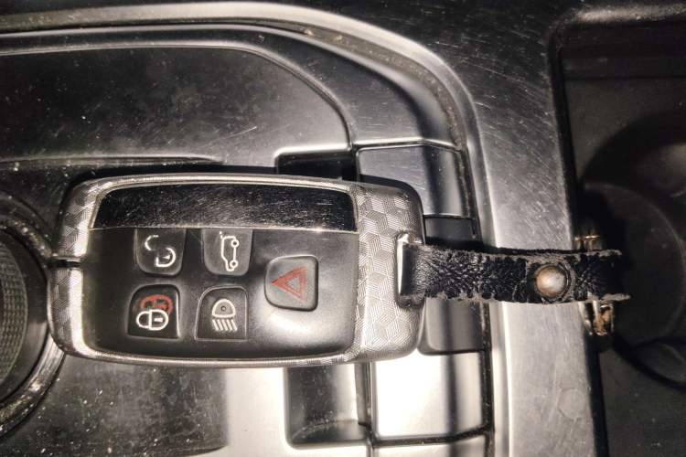 Used Land Rover Discovery Sport 2017 2.0T PURE Vehicle Key