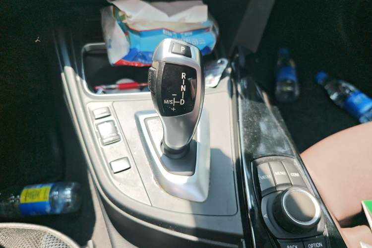 Used BMW 3 Series 2018 320Li Fashion Model Gear Lever