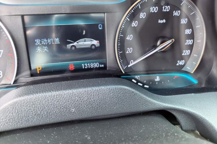 Used Buick GT 2018 15T Dual-Clutch Elite Model China V Standard Odometer Close Up