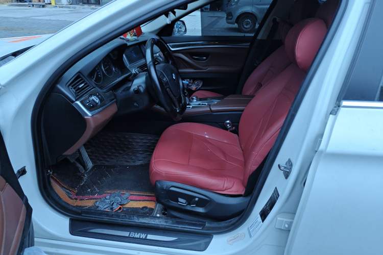 Used BMW 5 Series 2014 525Li Leading Model