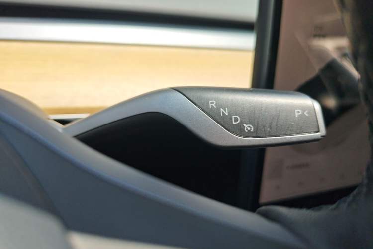 Used Tesla Model Y 2022 Long-Range All-Wheel-Drive Version
