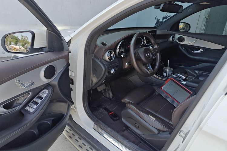 Used Mercedes-Benz GLC 2018 Facelift GLC 200 4MATIC