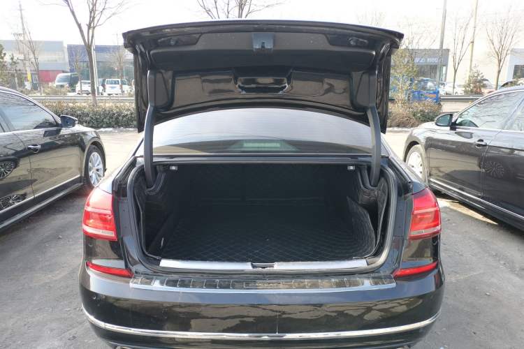 Used Volkswagen Passat 2017 330TSI DSG Luxury Edition
