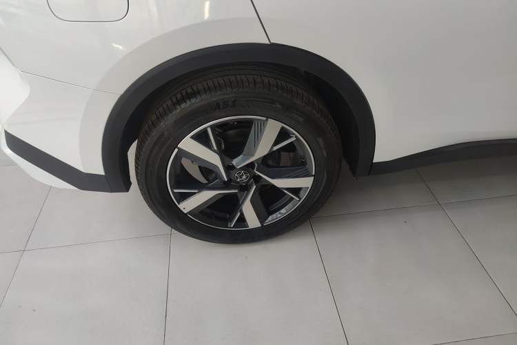 Used Venucia V DD-i 2025 Orca 150km Comfort Edition
