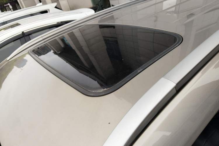 Used CHANGAN CS75 2016 2.0L Manual Luxury Version China IV Standard