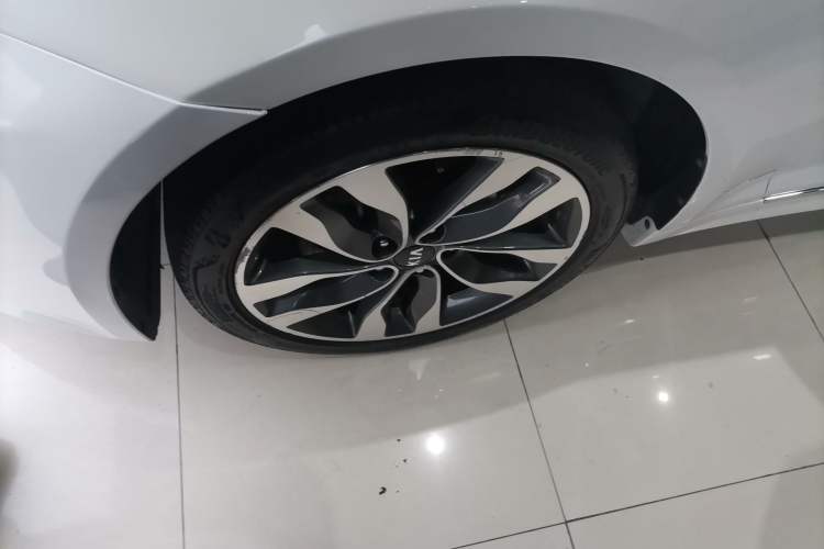 Used Kia K5 2014 2.0L Automatic LUXURY