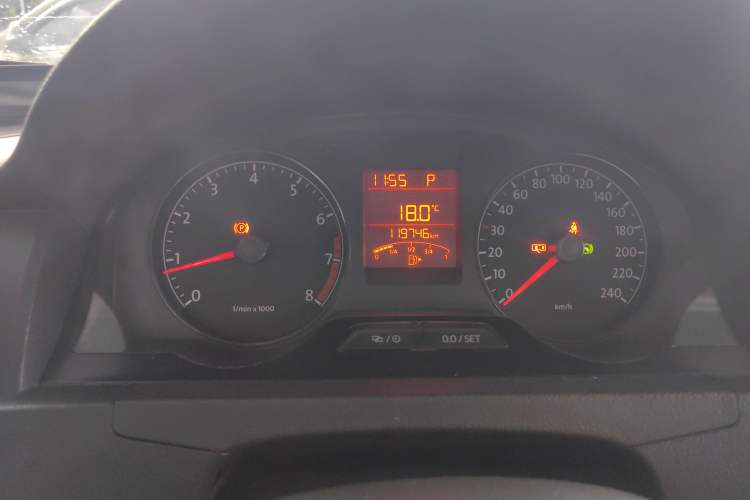 Used Volkswagen Santana 2013 1.6L Automatic Fashion Edition