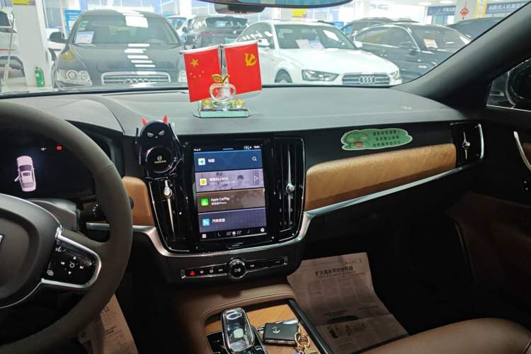 Used Volvo S90 2022 B5 Zhiyi Luxury Edition