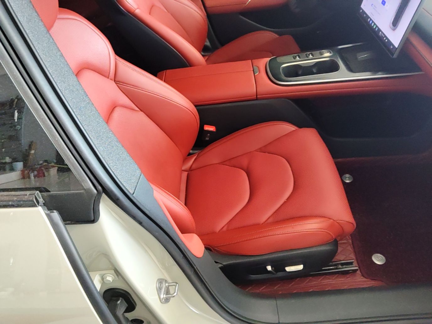 Xiaomi Auto SU7 2024 Rear-Drive Long-Range Intelligent Driving Version — снимка 19