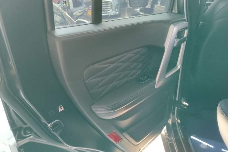 Used BAIC Off-Road BJ40 2023 2.0D Automatic Four-Wheel Drive Blade Hero Edition Adventurer Type