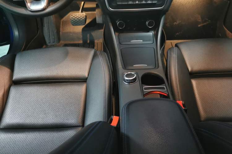 Used Mercedes-Benz GLA 2016 GLA 200 Fashion Model
