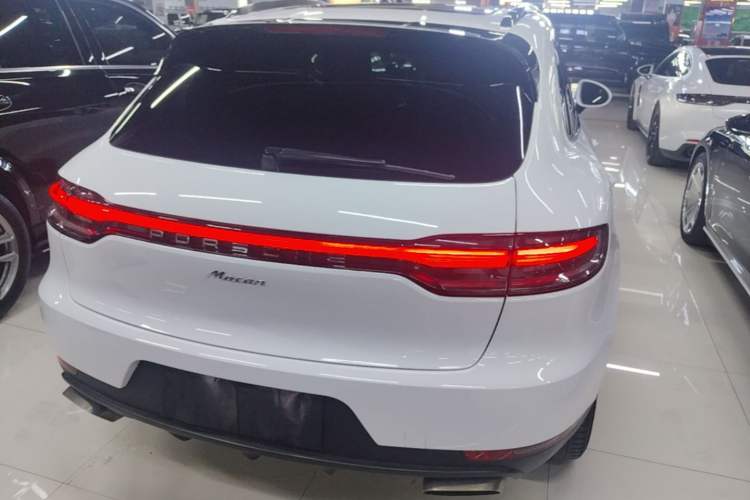 Used Porsche Macan 2018 Macan 2.0T Rear