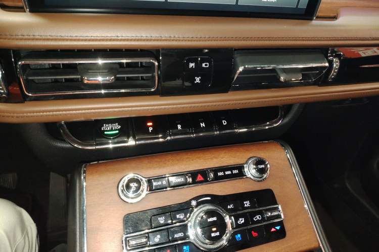 Used Lincoln Aviator 2020 3.0T V6 Four-Wheel Drive Zunya Edition