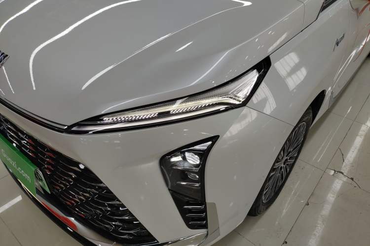 Used Buick GL8 New Energy 2024 Lu Zun Luxury Edition 7-Seater Left Front Headlight