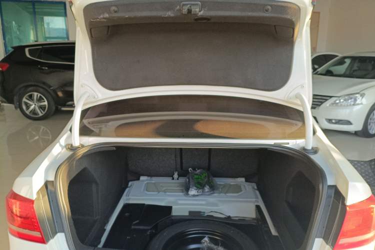 Used Volkswagen Magotan 2013 2.0 TSI Prestige Model