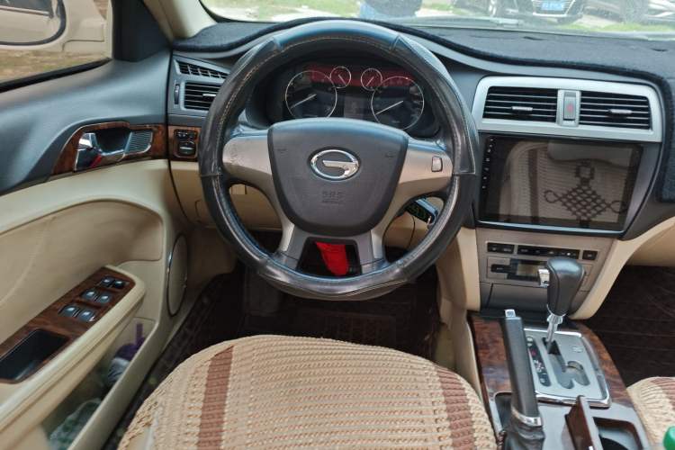 Used GAC Trumpchi GA5 2011 2.0L Automatic Elite Edition Steering Wheel