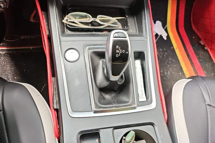 Used BYD Qin Pro 2019 Super Edition 1.5TI Automatic Smart Connect FENGSHANG Model China VI Standard
