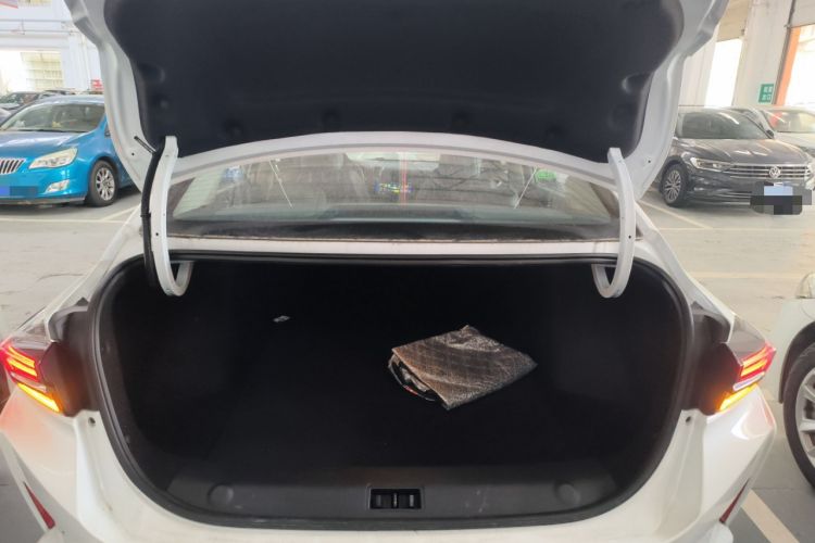 Used Dongfeng Aeolus Yixuan MAX 2023 1.5T Super-Powered Dad Edition