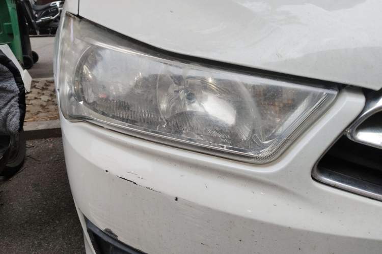 Used Citroen C-Quatre 2013 Sedan 1.6L Automatic Prestige Model Right Front Headlight