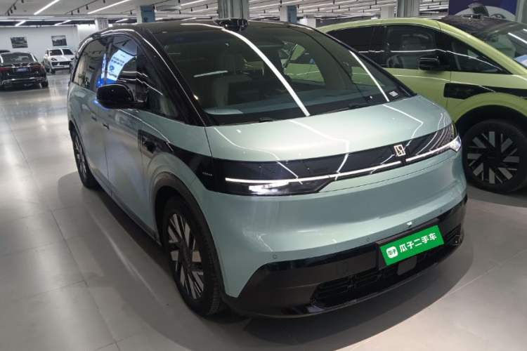 Used Zeekr MIX 2025 Long-Range Intelligent Driving Edition Front Right 45 Deg