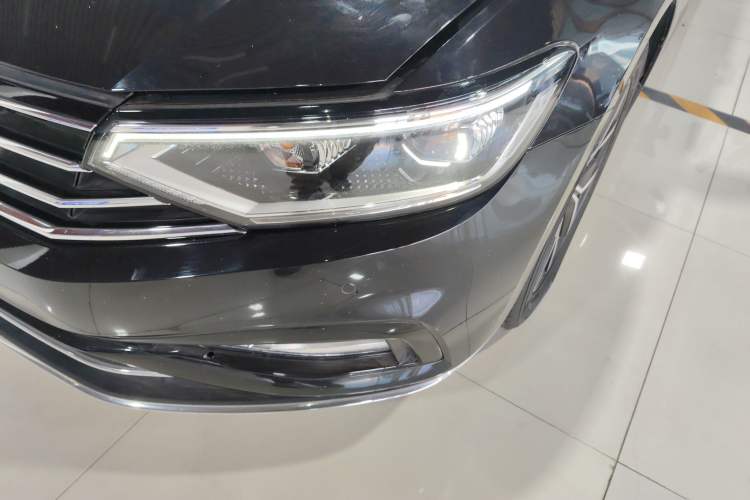 Used Volkswagen Magotan 2020 330TSI DSG Leading Model
