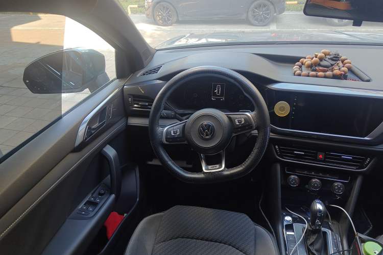Used Volkswagen Tharu 2019 280TSI Two-Wheel Drive R-Line China V Standard Steering Wheel