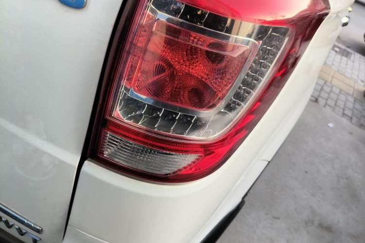 Used HYOSOW S3 2016 1.5L Manual Luxury Edition China IV Emission Standard