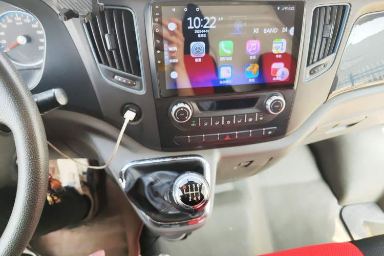 Used Foton Toano 2023 2.5T Manual Jixiang Van Extended Wheelbase Mid-Roof Design with Rear Dual Tires 3-Seater