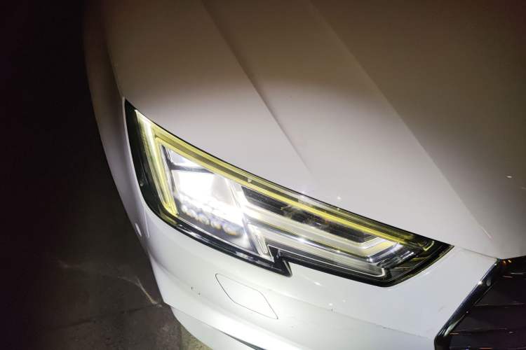 Used Audi A4L 2018 30th Anniversary Edition 40 TFSI Sport Edition Right Front Headlight